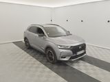 Une Honda CR-V de 2020 dans une pièce blanche au sol à carreaux