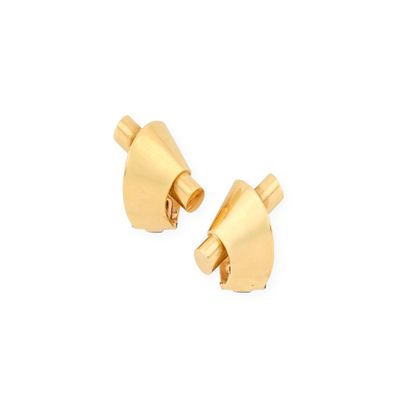 a pair of gold plated earrings with a curved design