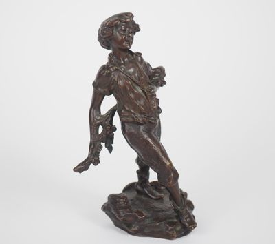 E. FUSCHS. "Jeune vagabonde". Sujet en bronze à patine brune…