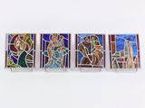 quatre sous-verres en vitrail présentant différents motifs