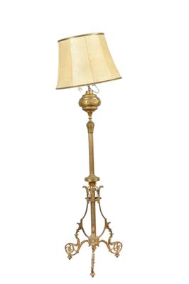 an image of a lamp on a stand with a lamp shade on it
