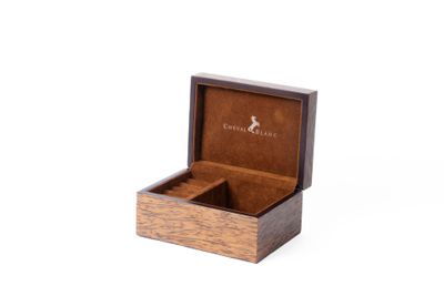 CHEVAL BLANC Boite à bijoux Fibre de coco et laque mat Intér…