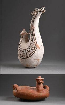 plusieurs types de vases différents, ornés de motifs sur fond gris