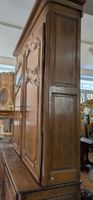 Important buffet (x2) corps en bois naturel mouluré et sculp… (photo 5)