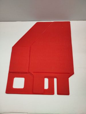 une image représentant un morceau de papier rouge sur lequel est dessinée une maison
