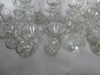 Ensemble de 25 lampes à huile en verre, cristal et verre sou… (photo 2)