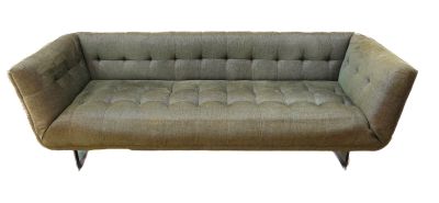 an image of a couch that is sitting on a white background