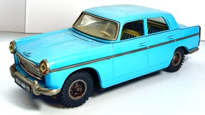 JOUSTRA - JOUSTRA Peugeot 404 1961 jouet ancien en tôle - Dimensions :