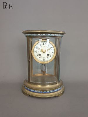 Pendule cage en bronze doré et verre, cadran émaillé crème à… - Photo 1