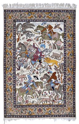 un tapis blanc orné d'animaux et d'oiseaux