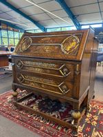 Bureau à abattant, en bois verni, décor laqué, Travail Angla… (photo 2)