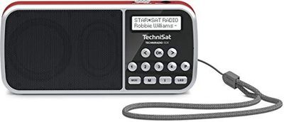 La radio est rouge et blanche et est munie d'un cordon.