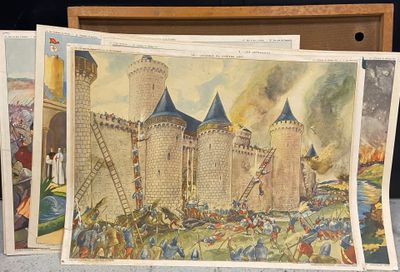 trois vieilles cartes postales représentant un château et un homme sur une échelle
