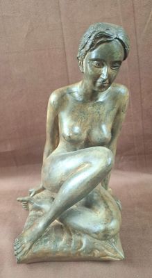 Pierre CHENET (XXème siècle) Sujet présentant une Jeune femm…