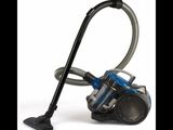 un aspirateur bleu et argenté muni d'une poignée noire