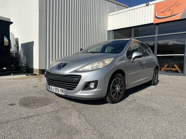 PEUGEOT 207 1.4 HDI 70 PREMIUM - MEC: 15/01/2010 - Km compte…