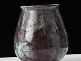 a vase that is sitting on a table