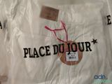 a plastic bag with a tag on it that says place du jour