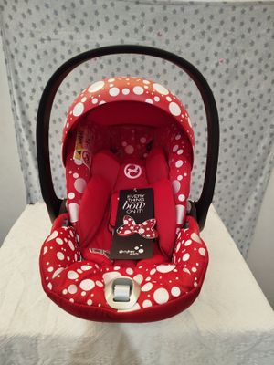 minnie mouse infant car seat in red with white polka dots