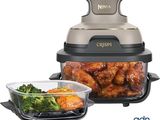 une image représentant un robot ménager et un récipient contenant des aliments
