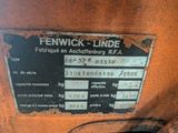 the back end of a tractor with a label that says fenwick - linde