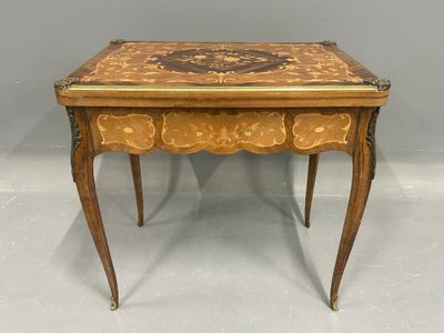 TABLE à JEUX rectangulaire à plateau pivotant en bois de pla… - Photo 1