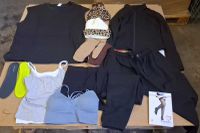 10689-253 / 1 palette de 130 kg de vêtements ( vestes de spo…