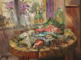 un tableau représentant des poissons posés sur une table devant une fenêtre