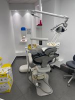 1 unité de dentiste de 2014 comprenant : (photo 4)