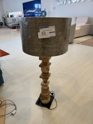 Lampe TIMA H. 93 cm Prix catalogue : 375 euros