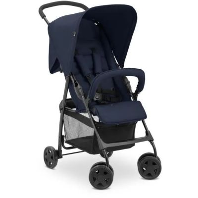une poussette avec un siège bleu et un guidon noir