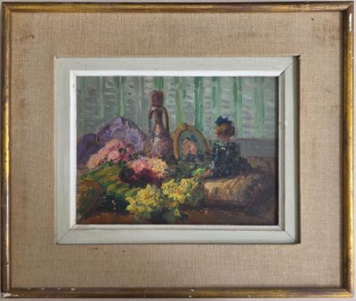 tableau représentant une nature morte composée de fleurs et de fruits, dans un cadre doré
