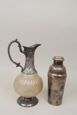 two vases sitting next to each other on a table