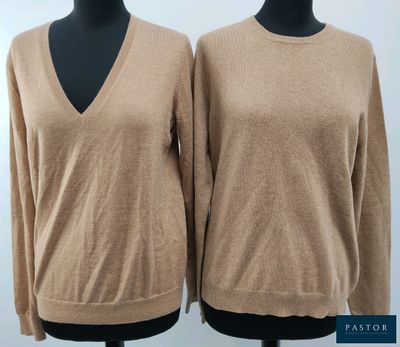 deux pulls pour femme présentés sur un mannequin
