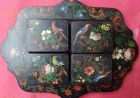 Plateau de quadrille à décors de fleurs et oiseaux (photo 2)