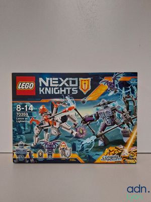 the box of the lego next knights set is on the table