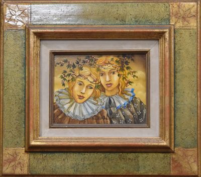 tableau représentant deux femmes avec des fleurs dans les cheveux, dans un cadre doré