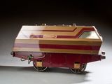 un wagon rouge et doré sur un fond blanc