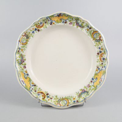 an image of a plate with a floral design on it