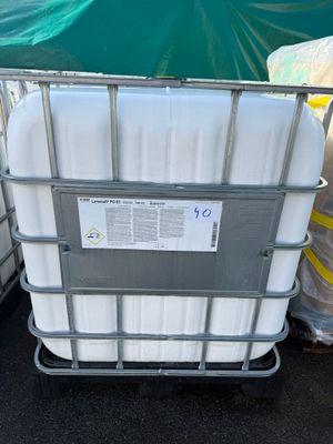 Cuve IBC 1 000 L avec produit BASF Lamesoft® PO 65