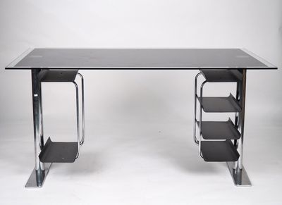 Bureau ministre Design en verre et métal.
