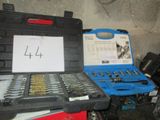 a picture of a tool kit sitting on top of a table