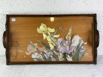 a picture of a painting of flowers on a wooden tray