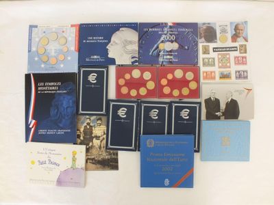 a lot of books that are on the table