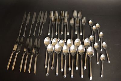 LISA D'ALBAN Ménagère en inox incomplète composé de: