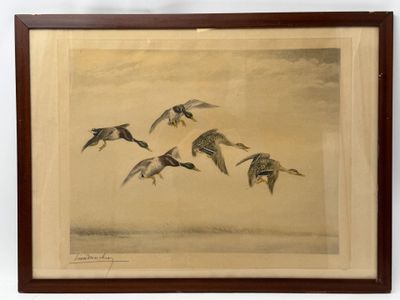 tableau représentant une volée de canards volant dans le ciel au-dessus d'un plan d'eau