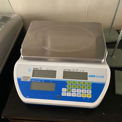 * L.J. CHALON DE THE : 1 balance électronique ADAM (de 3 à 1…