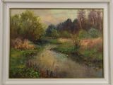 une peinture à l'huile représentant un ruisseau traversant une forêt remplie d'arbres