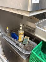 Lave vaisselle à capot METRO et ses bacs (photo 3)