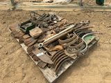 de nombreux outils qui se trouvent sur le terrain